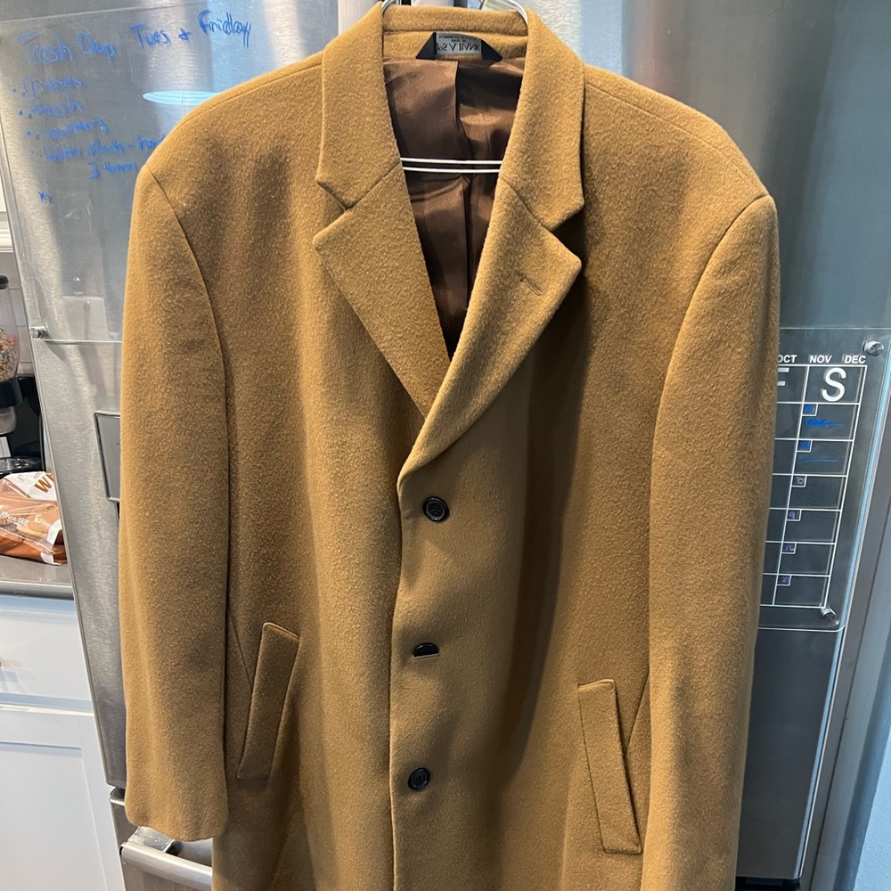 Jos. A bank long coat wool blend. In great shape no holes buttons all attached.